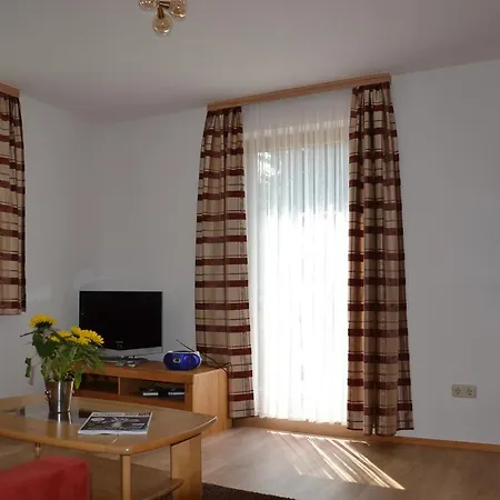 Gaestehaus Reingruber Lägenhet *